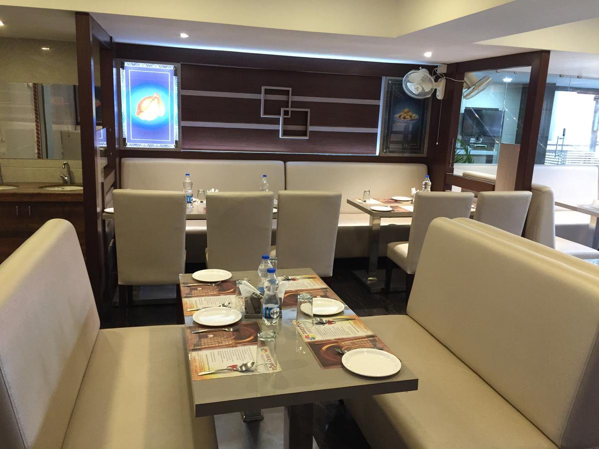 Shoba Elite Hotel Бангалор Екстериор снимка
