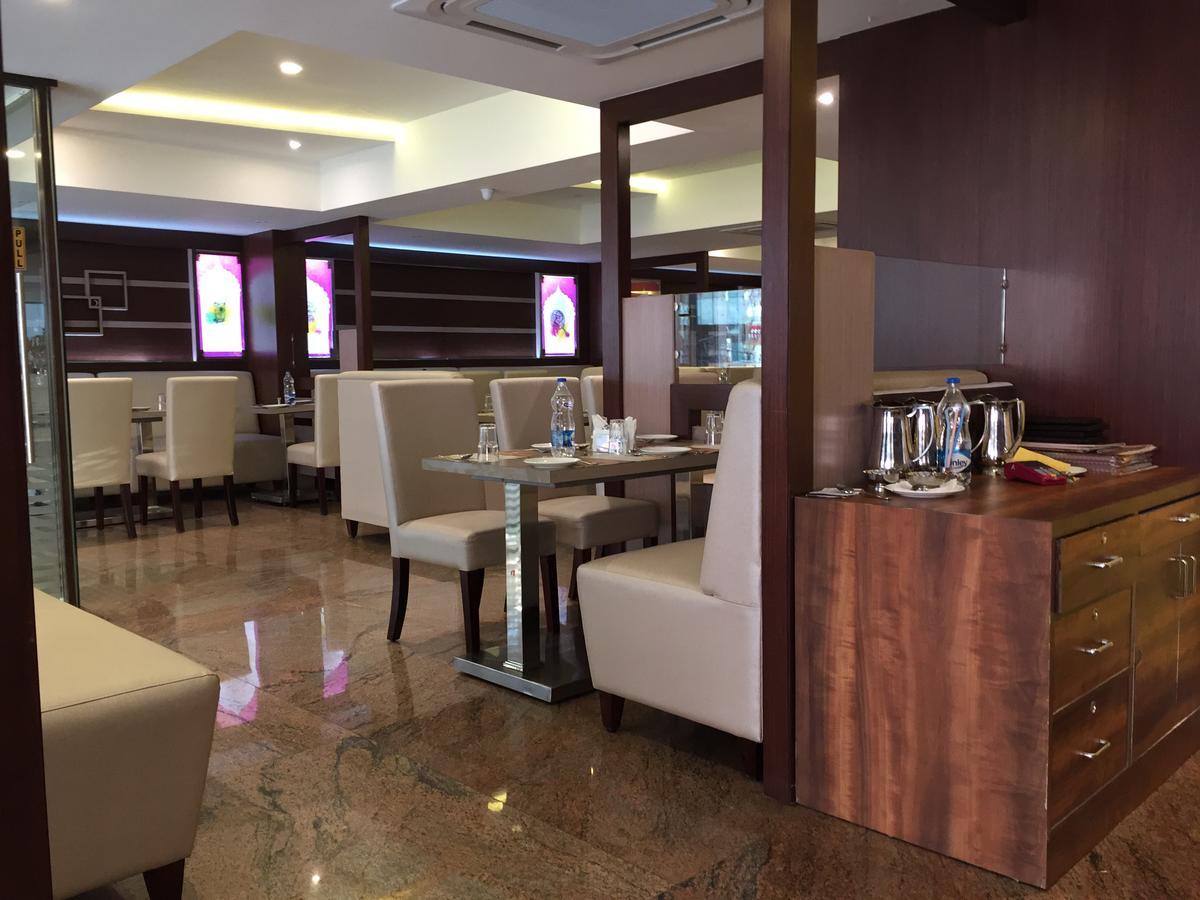 Shoba Elite Hotel Бангалор Екстериор снимка