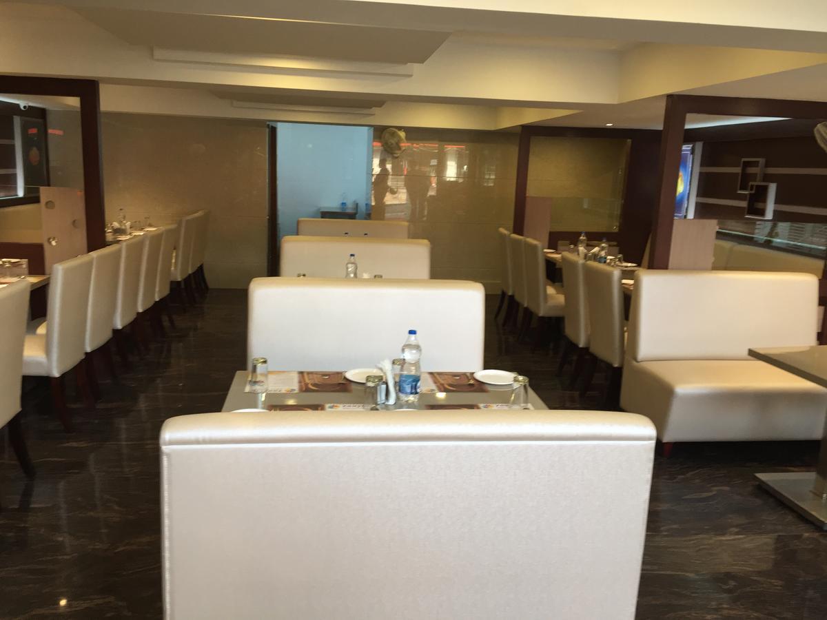 Shoba Elite Hotel Бангалор Екстериор снимка